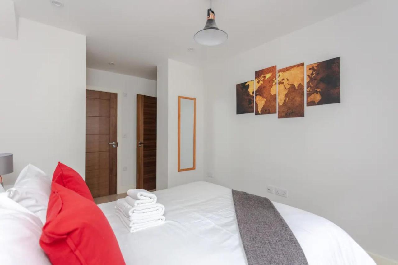 Spacious And Modern Apartment In Pimlico Лондон Экстерьер фото