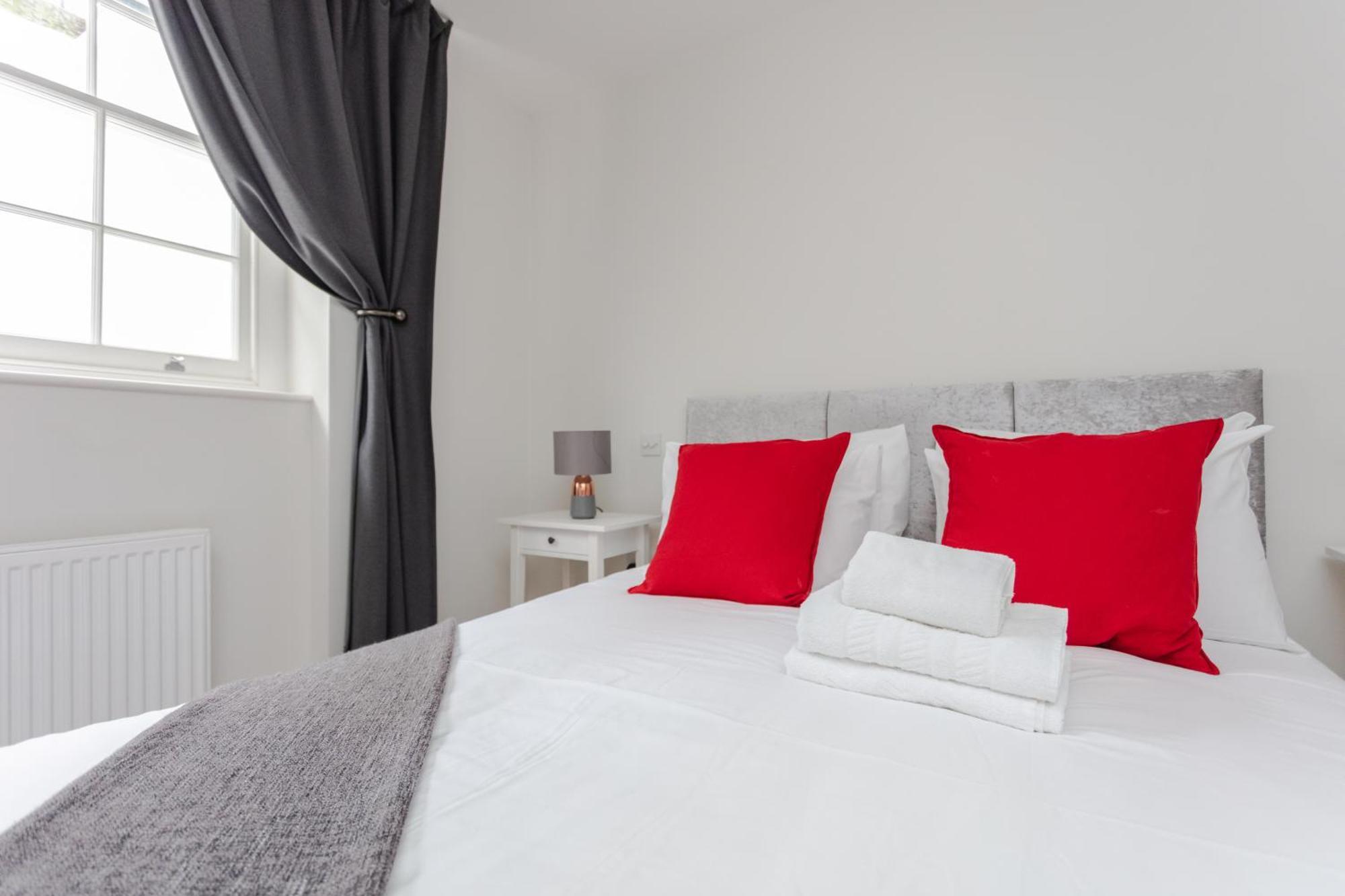 Spacious And Modern Apartment In Pimlico Лондон Экстерьер фото