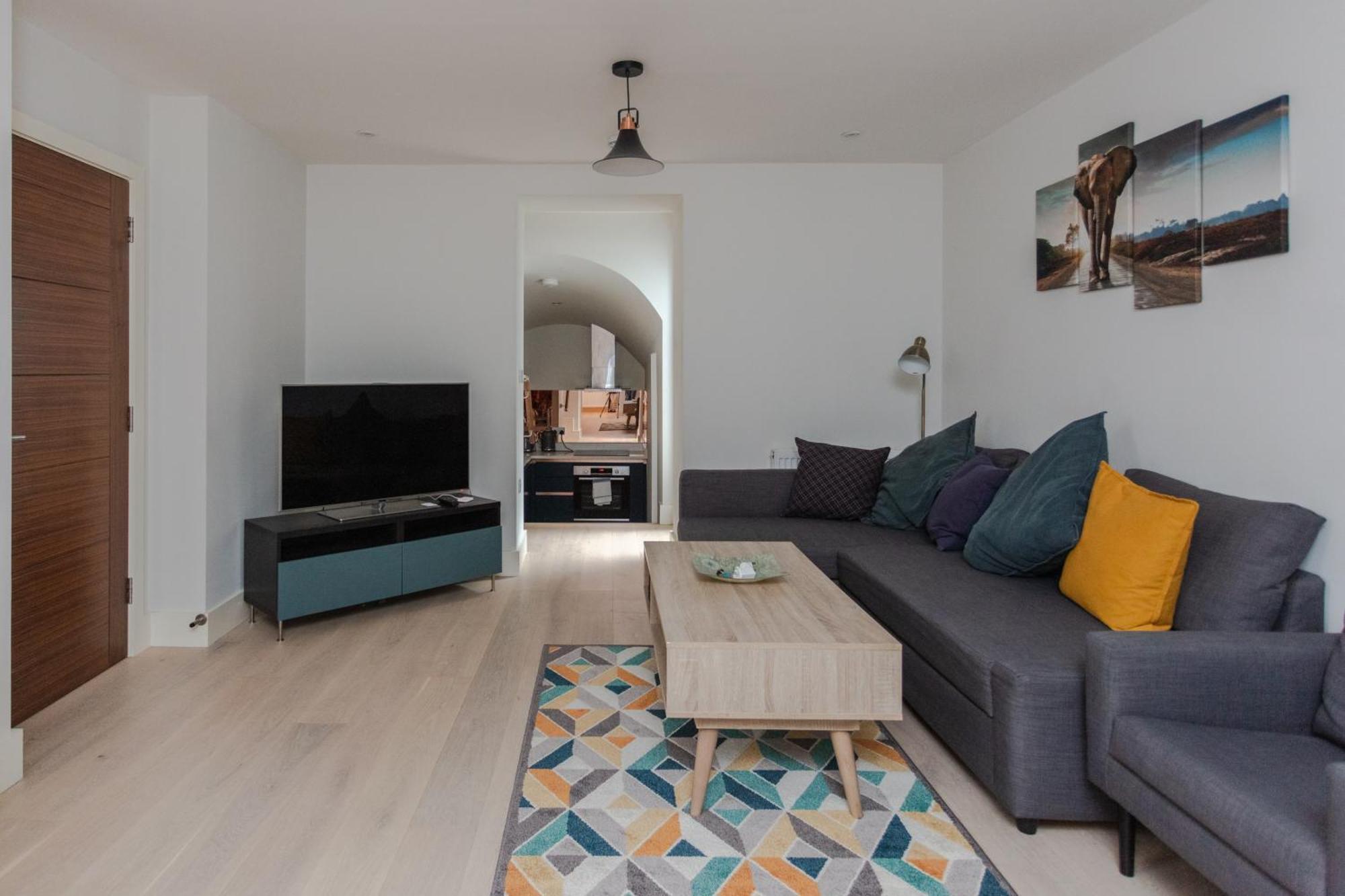 Spacious And Modern Apartment In Pimlico Лондон Экстерьер фото