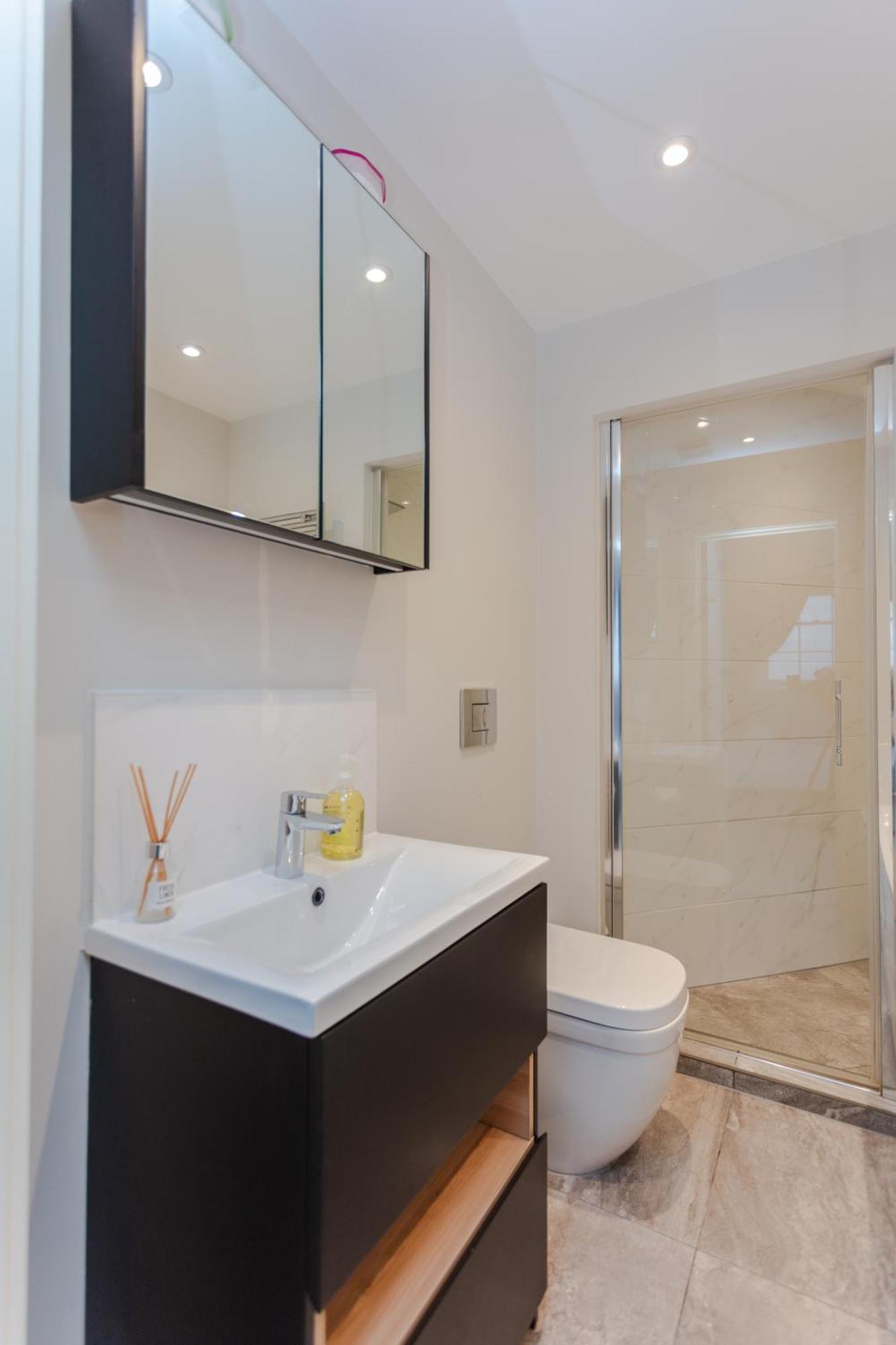 Spacious And Modern Apartment In Pimlico Лондон Экстерьер фото